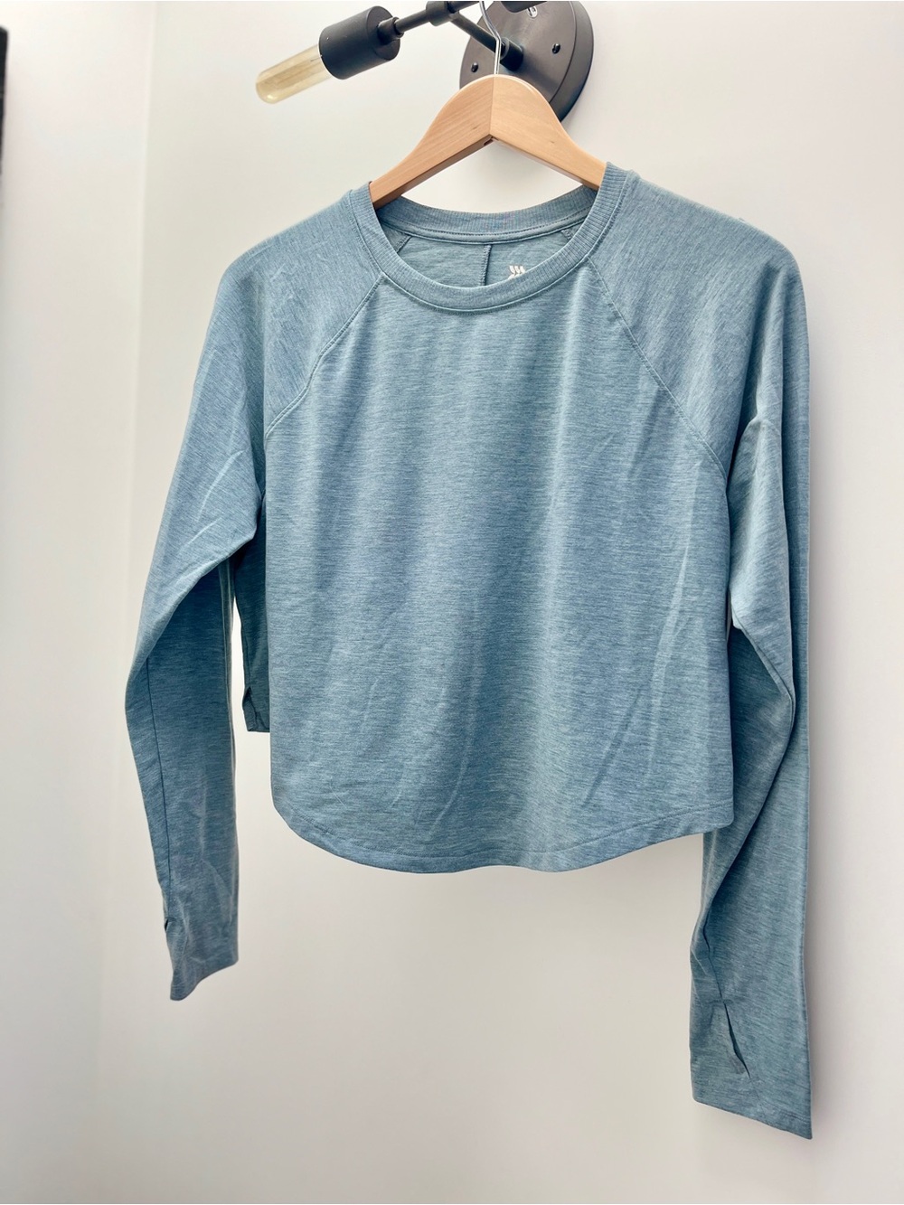 All in Motion Heathered Blue Cropped Long Sleeve Workout Top XS Thumbholes⁠